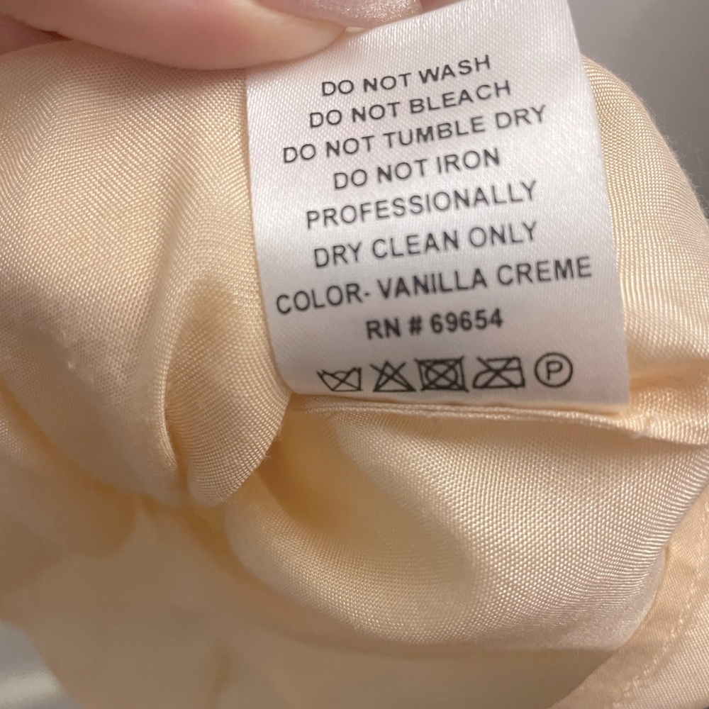 Lulu’s Exclusive New Friends Colony Glass Petals Peach Beaded Dress - Picture 9 of 9